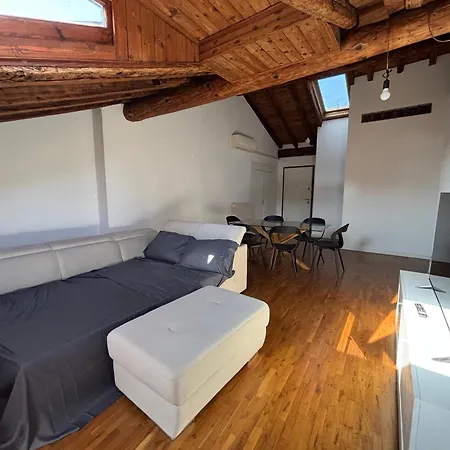 Loft Mansardato Sullo Skyline Di * Μπέργκαμο